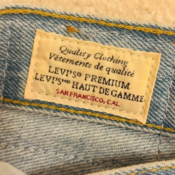 LEVIS 501 Blue Distressed Ripped Highwaisted Shorts SZ 29 Like NEW - Picture 7 of 8